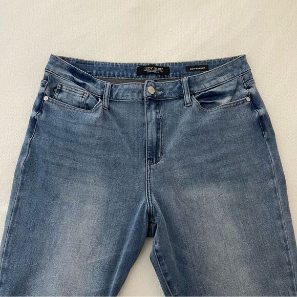 Judy Blue Thermadenim Undone Hem High Rise Boyfriend Ankle Stretch Jean Size 31 - Picture 4 of 10